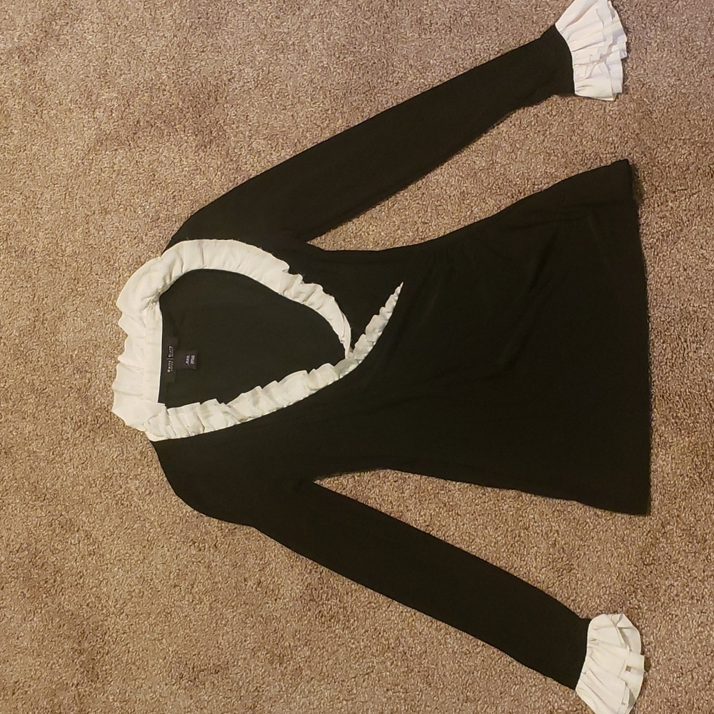 White House Black Market Longe Sleeve Top XXS